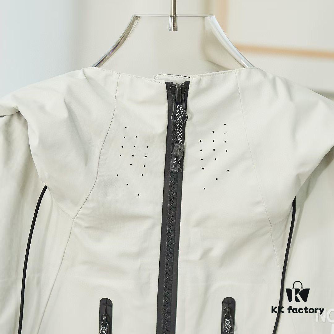 6931a2faccd8ab3d7af97222 The North Face Summit Series Futurelight Waterproof Hardshell Jacket - Top-tier Outdoor Performance with 3L FUTURELIGHT™ Fabric for Trail Running and Mountain Adventures