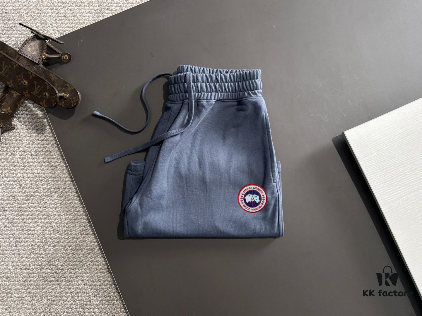 6931a2fdccd8ab3d7af97269 High-End CANADA GOOSE 2025 Spring/Summer New Casual Elastic Waist Loose Dyed Short Pants