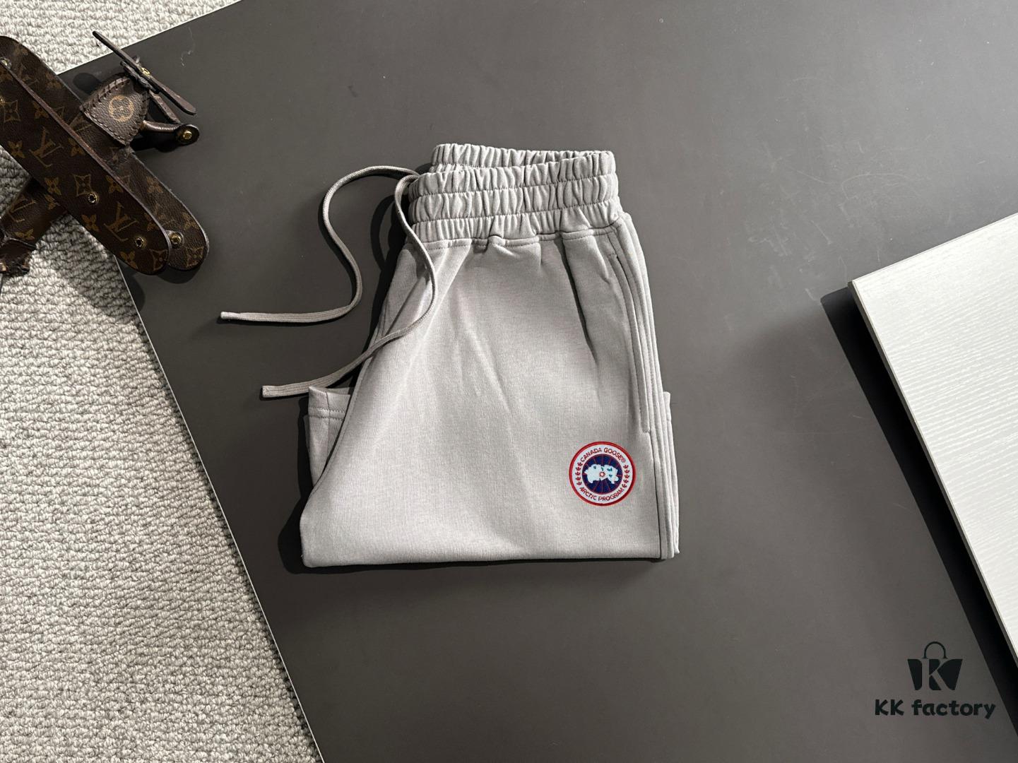 6931a2feccd8ab3d7af97273 CANADA GOOSE Canada Goose 2025 Spring Summer New Elastic Waist Casual Solid Color Loose Shorts