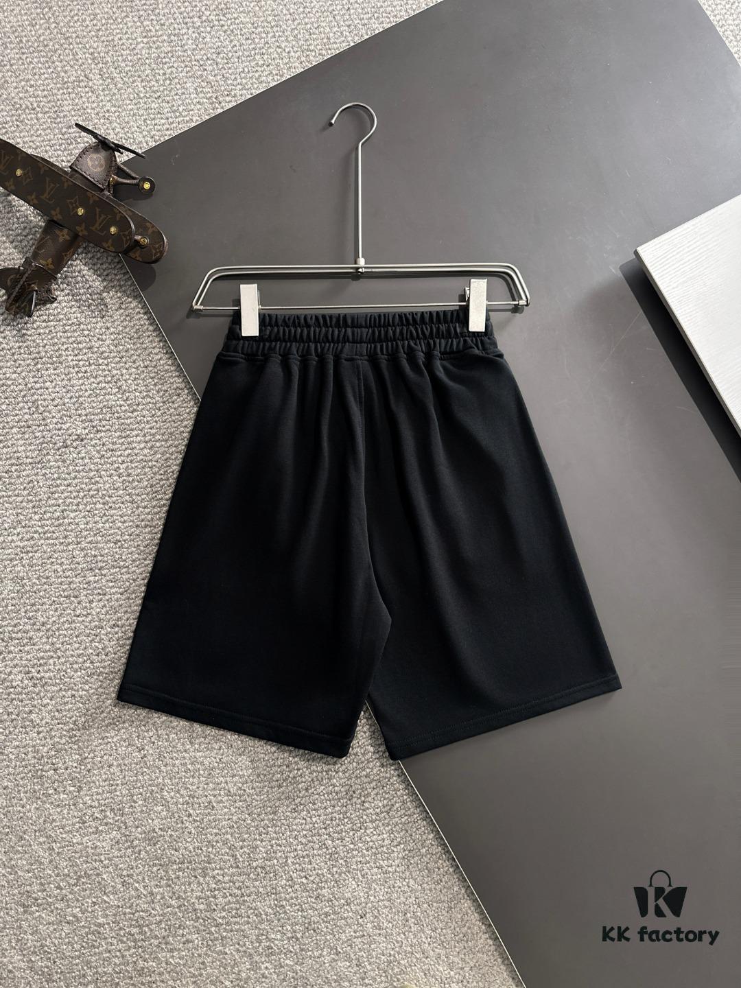 High-End CANADA GOOSE 2025 Spring/Summer New Elastic Waist Casual Solid Loose Shorts