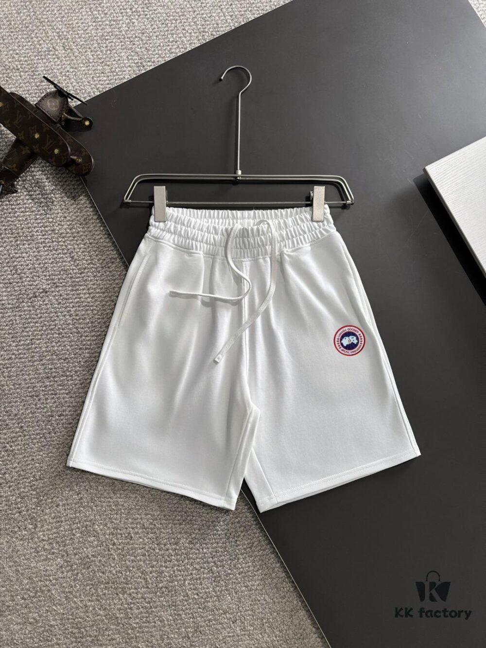 6931a2ffccd8ab3d7af97286 CANADA GOOSE 2025 Spring/Summer New Arrival Casual Loose Solid Color Shorts with Elastic Waistband