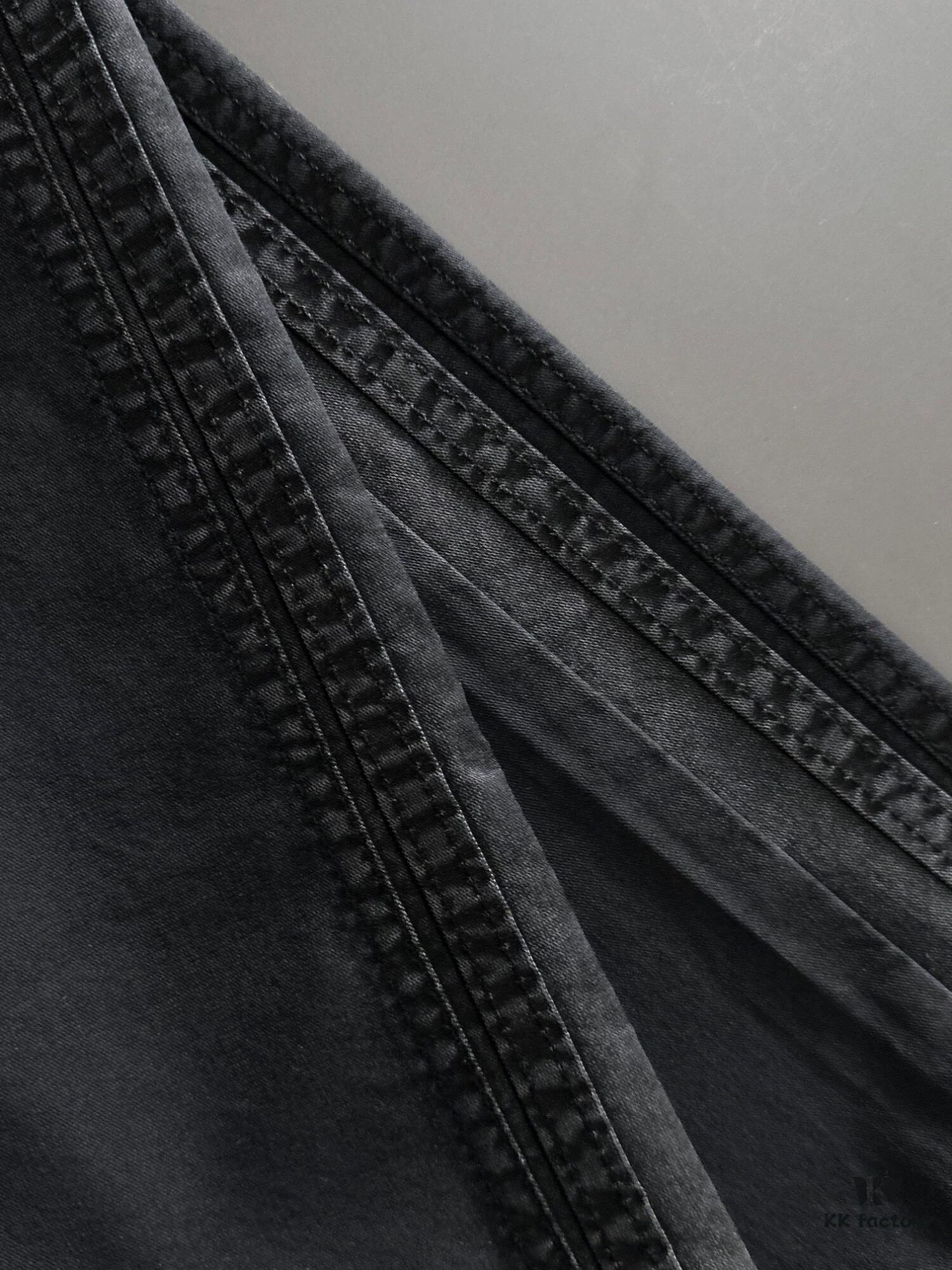 6931a300ccd8ab3d7af97294 Canada Goose 2025 Spring/Summer New Elastic Waist Casual Pants, Lightweight Custom Fabric for Counter Use, Highly Breathable and Comfortable, Exquisite Details, Brand-Inspired Design Concept Reflecting High Quality, Soft and Smooth Touch