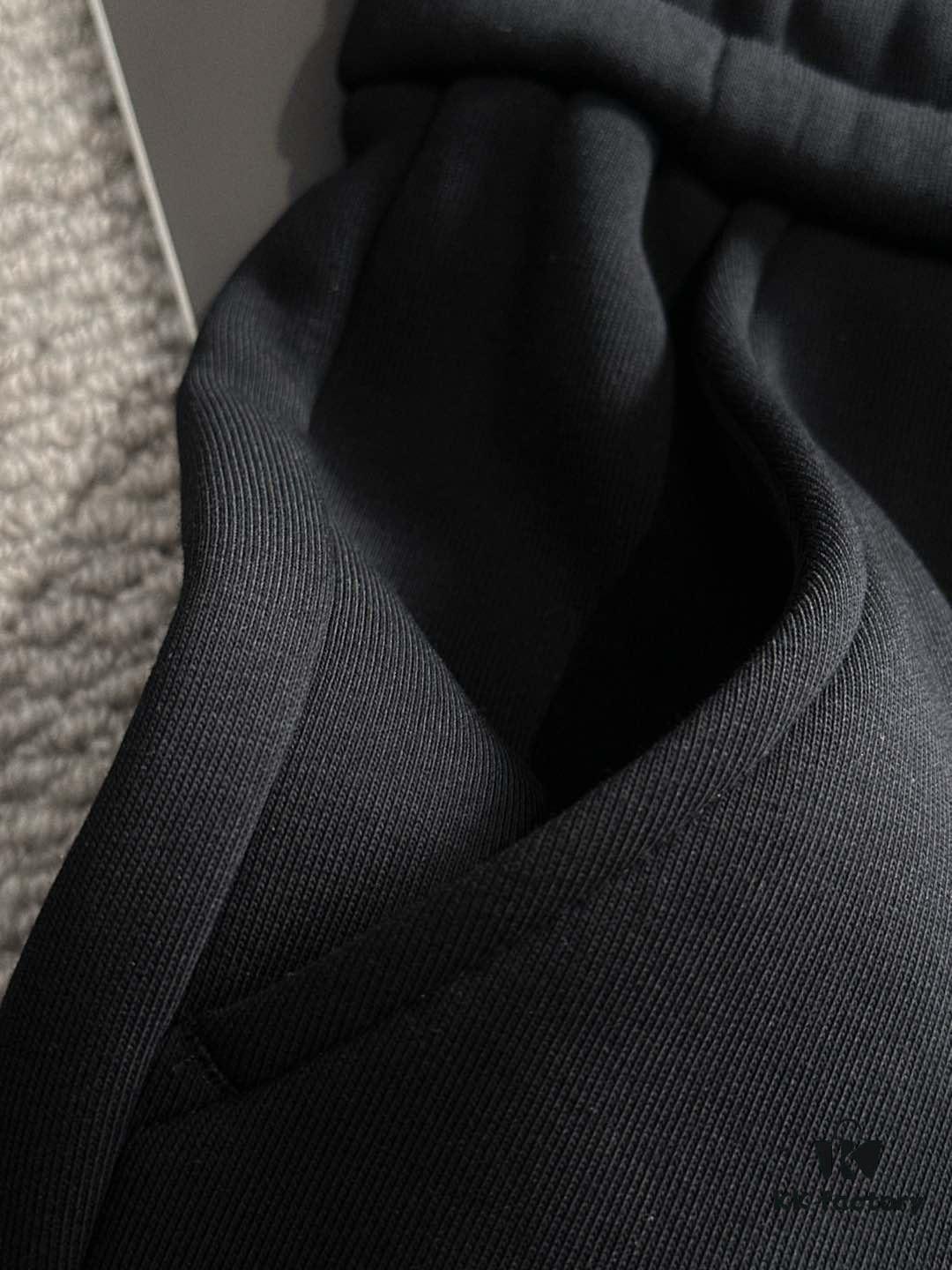 6931a304ccd8ab3d7af972e1 Next-Day Shipping Canada Goose 2024 Autumn/Winter New Casual Pants with Elastic Waist, Fleece-Lined and Thickened, Premium Custom Fabric, Breathable and Comfortable, Exquisite Details, Brand-Inspired Design Concept Reflecting High Quality, Soft and Smooth Touch