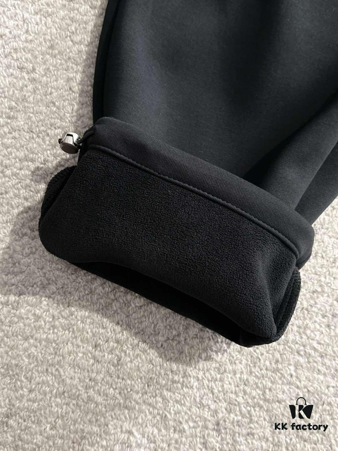 6931a304ccd8ab3d7af972e2 Next-Day Shipping Canada Goose 2024 Autumn/Winter New Casual Pants with Elastic Waist, Fleece-Lined and Thickened, Premium Custom Fabric, Breathable and Comfortable, Exquisite Details, Brand-Inspired Design Concept Reflecting High Quality, Soft and Smooth Touch
