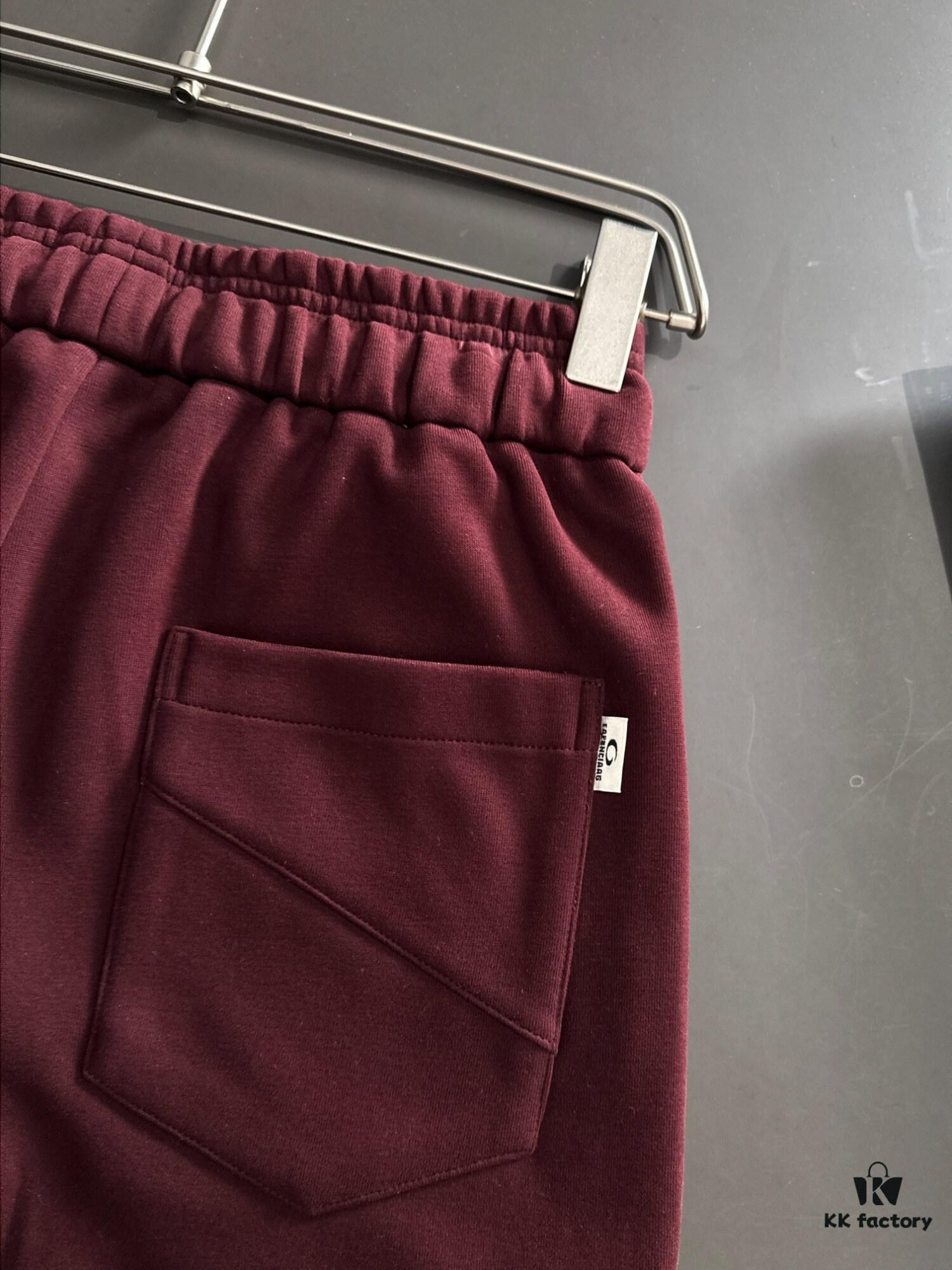 6931a30cccd8ab3d7af97385 Canada Goose 2024 Autumn/Winter New Casual Elastic Waist Pants, Fleece-Lined and Thickened, High Breathability, Premium Custom Fabric, Soft and Comfortable to Touch, Refined Tailoring for a Stylish Silhouette