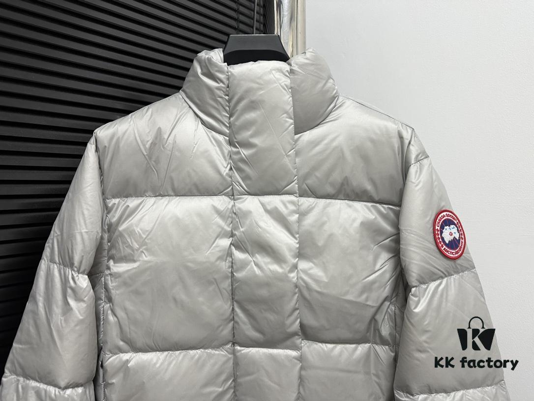 6931a30fccd8ab3d7af973b6 CANADA GOOSE Puffin Cypress Women's Short Down Jacket 2256W