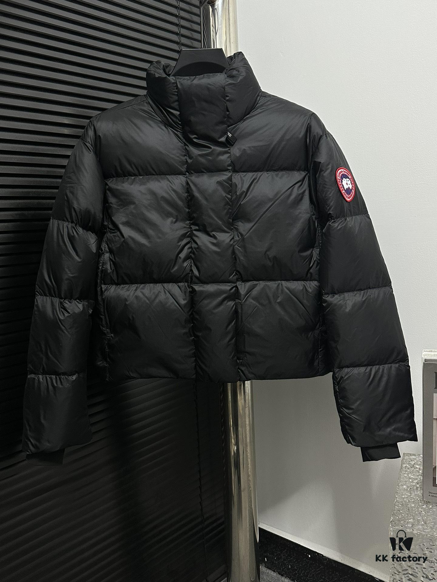 6931a30fccd8ab3d7af973c1 CANADA GOOSE Puffin Cypress Women's Short Down Jacket 2256W - Top Version