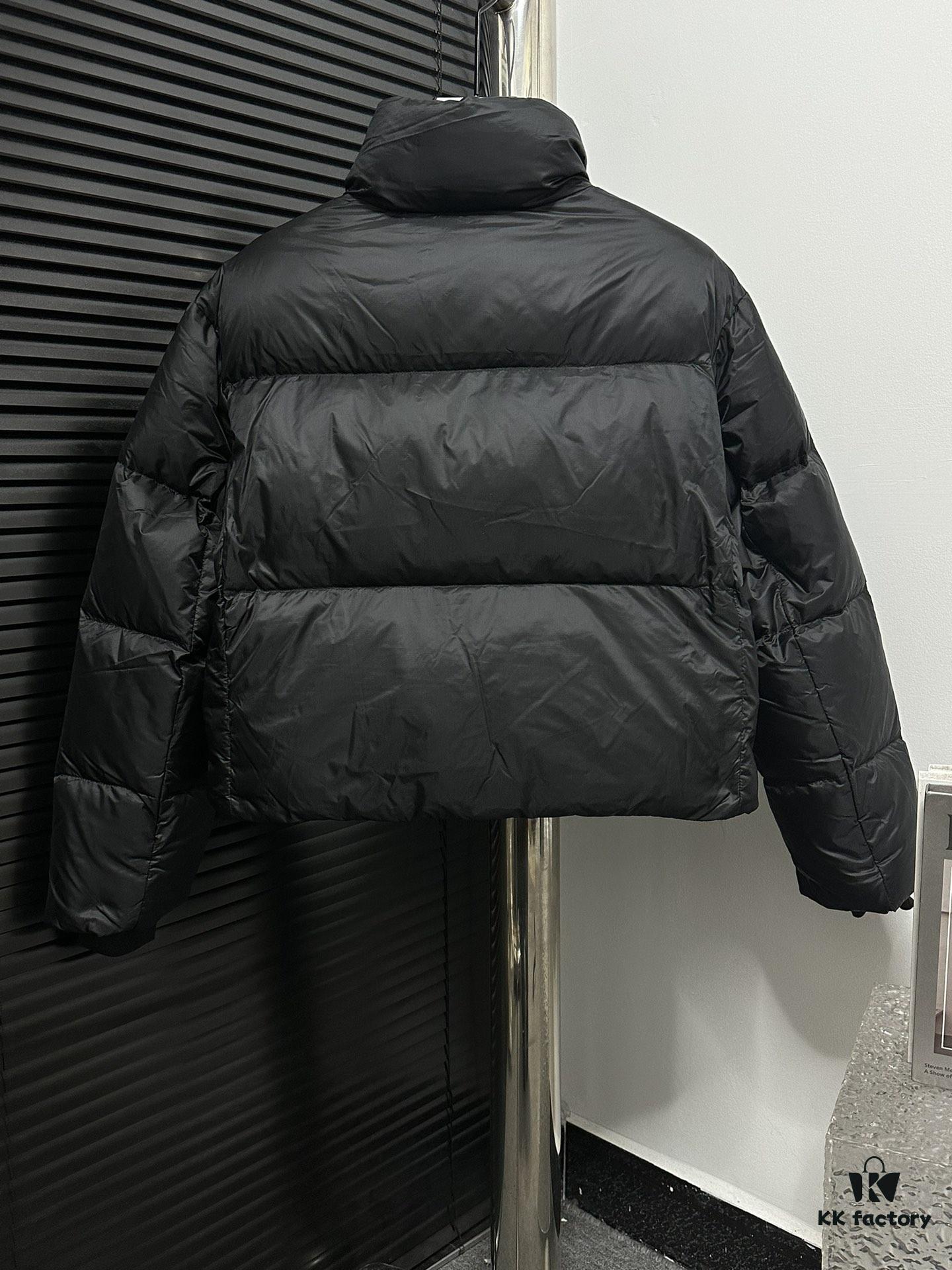6931a30fccd8ab3d7af973c2 CANADA GOOSE Puffin Cypress Women's Short Down Jacket 2256W - Top Version