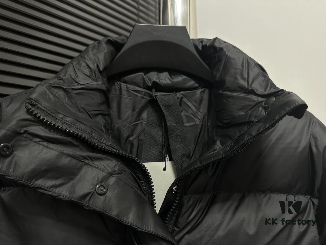 6931a310ccd8ab3d7af973c8 CANADA GOOSE Puffin Cypress Women's Short Down Jacket 2256W - Top Version