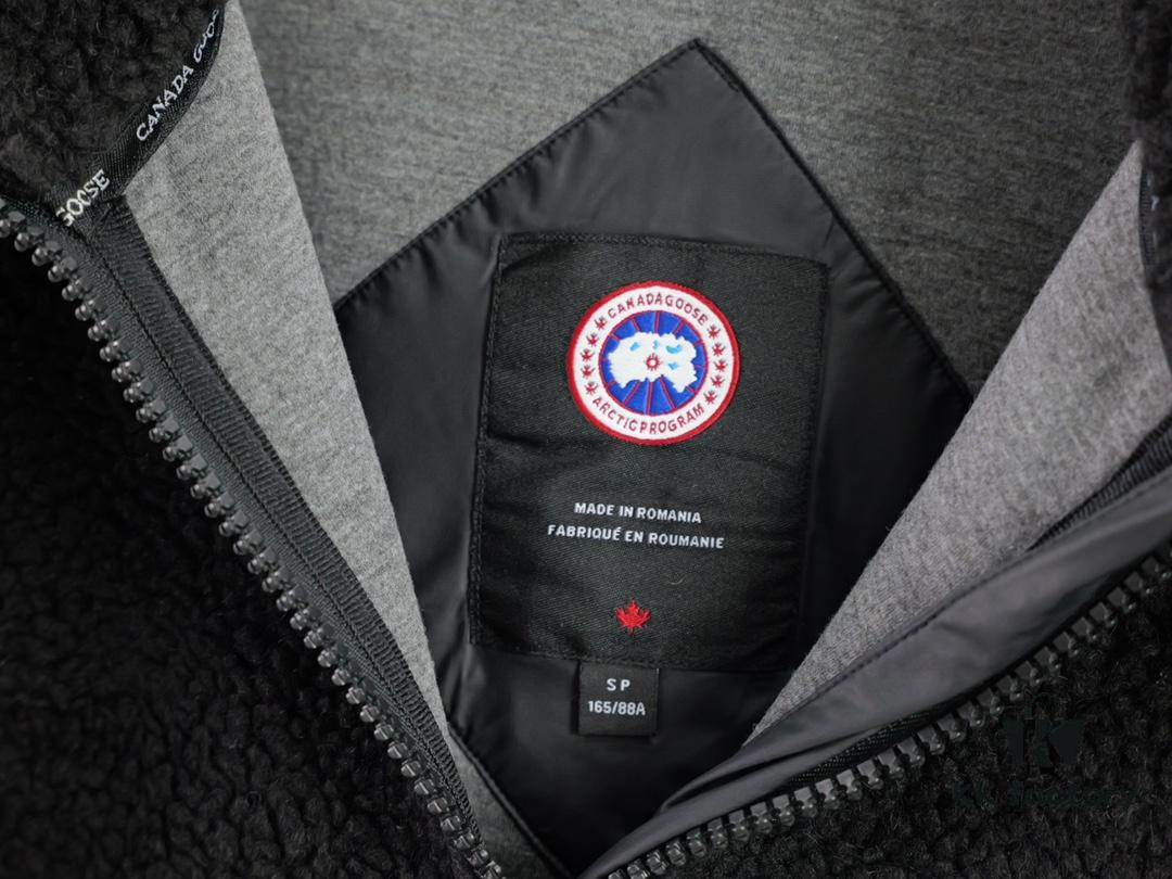 6931a317ccd8ab3d7af97457 Canada Goose Simcoe Fleece Zip-Up Jacket in Apricot and Black