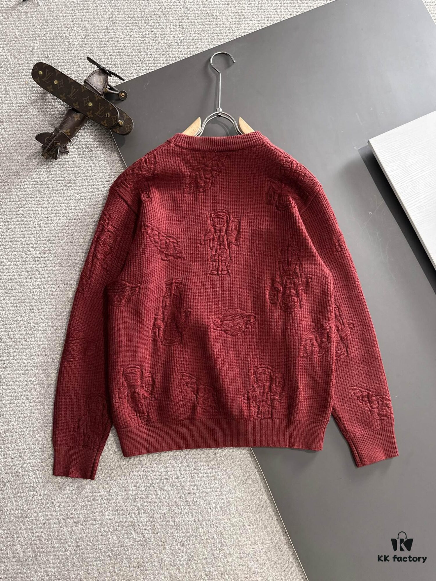 6931a31fccd8ab3d7af974e8 Canada Goose 2024 Official Autumn-Winter New Round Neck Sweater, Bestselling Cashmere Blend Knitwear with Embroidered Logo, Direct Skin Contact Comfort, Premium Tailoring