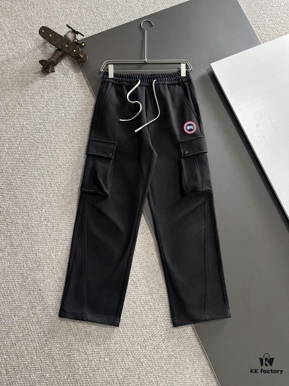 6931a322ccd8ab3d7af97516 Next-Day Shipping Canada Goose 2024 Autumn/Winter New Casual Elastic Waist Pants, Fleece-Lined and Thickened, Premium Custom Fabric, Breathable and Comfortable, Exquisite Details, Brand-Inspired Design Concept Reflecting High Quality, Soft and Smooth Touch