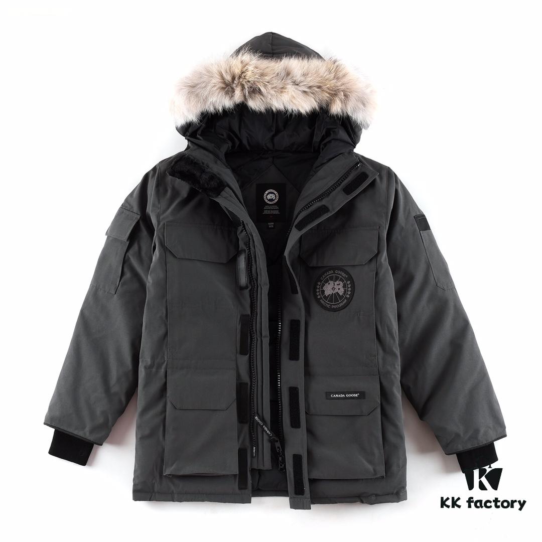 6931a32bccd8ab3d7af975c2 Canada Goose Expedition Parka 08 Model Graphite Gray Black Logo White Base