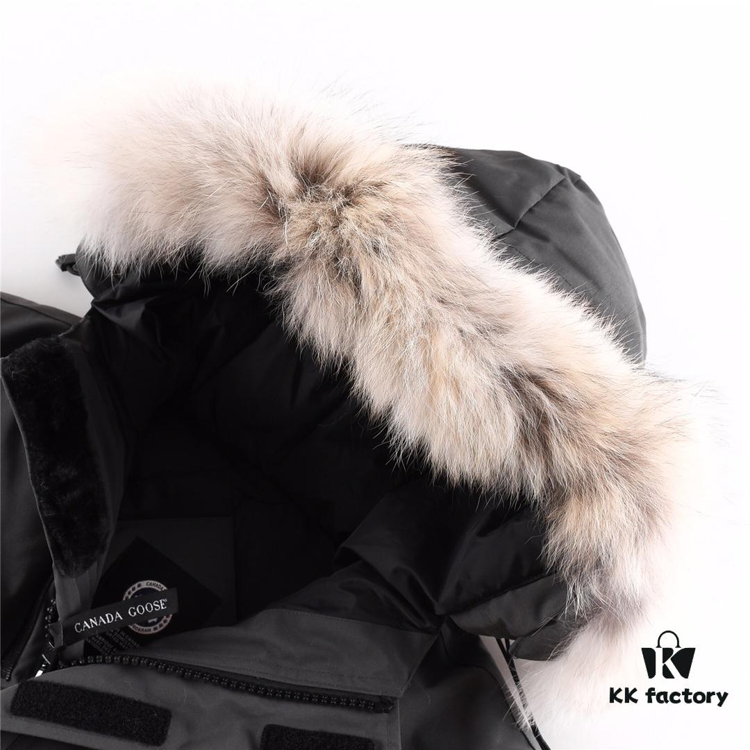 6931a32cccd8ab3d7af975c5 Canada Goose Expedition Parka 08 Model Graphite Gray Black Logo White Base
