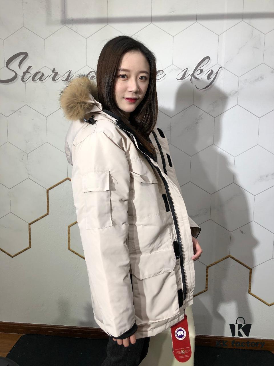 6931a332ccd8ab3d7af9763b CANADA GOOSE Expedition Parka Model 08 - Unisex Mid-Length Winter Coat in Off-White