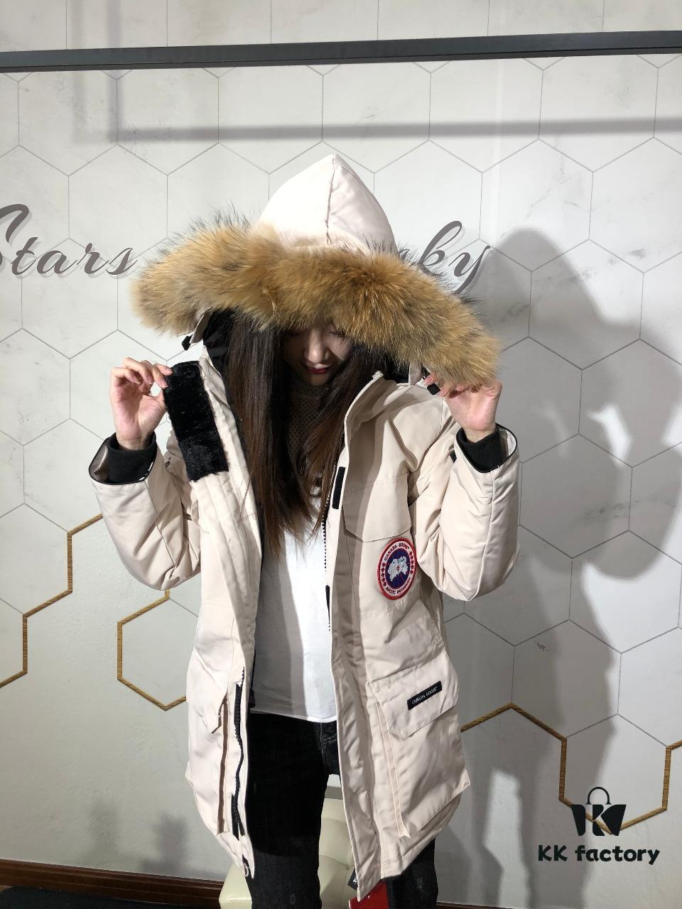 6931a332ccd8ab3d7af9763e CANADA GOOSE Expedition Parka Model 08 - Unisex Mid-Length Winter Coat in Off-White