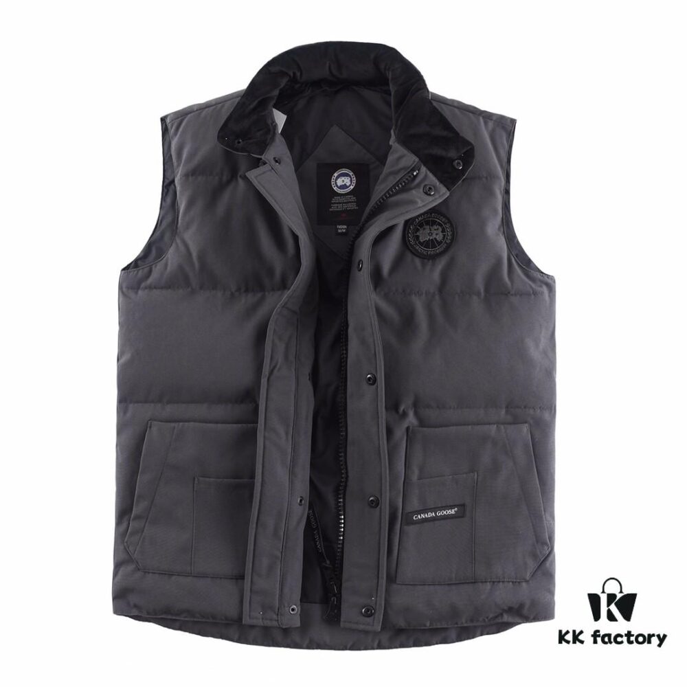 6931a33eccd8ab3d7af9771c Canada Goose 4154M Freestyle Crew Down Vest