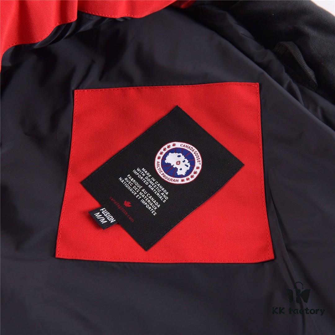 6931a33fccd8ab3d7af9773e Canada Goose 4154M Freestyle Crew Down Vest