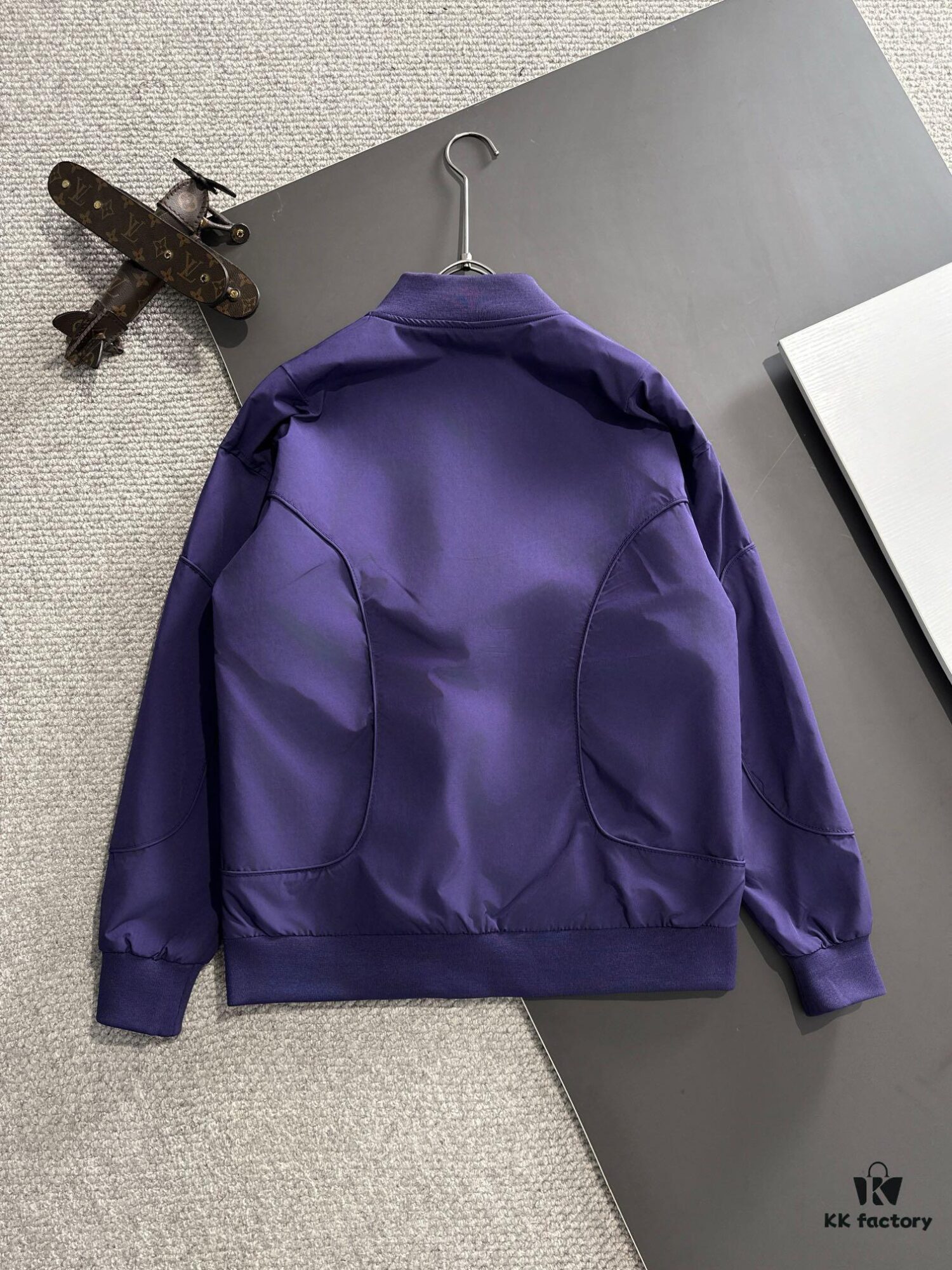 6931a341ccd8ab3d7af9775a Canada Goose 2024 Autumn-Winter New Zip-Up Windbreaker Jacket, Custom-Dyed Nylon Fabric, Lightweight and Elegant, Casual Luxury Urban Style