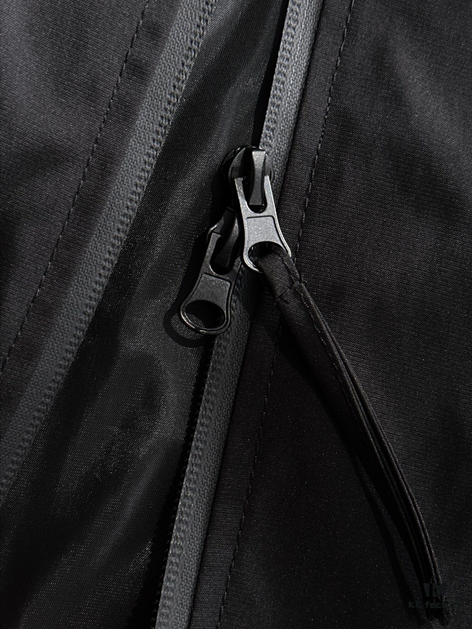 6931a341ccd8ab3d7af9775d Canada Goose 2024 Autumn/Winter New Arrival Zippered Windbreaker Jacket, Custom-Dyed Nylon Fabric, Stylish and Lightweight Outerwear
