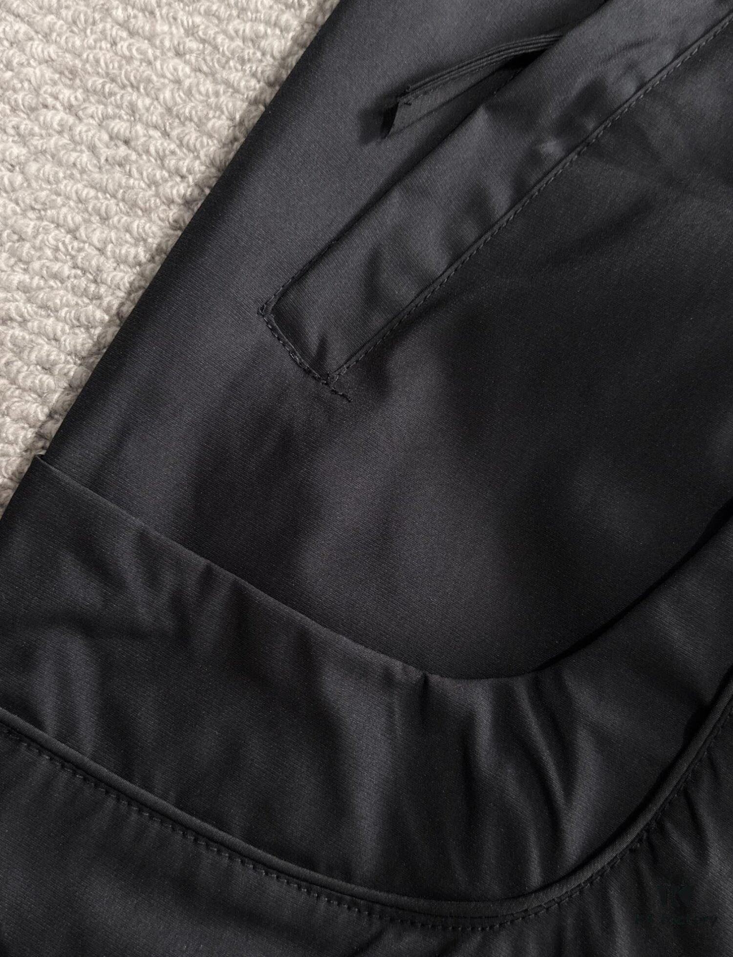 6931a341ccd8ab3d7af9775e Canada Goose 2024 Autumn/Winter New Arrival Zippered Windbreaker Jacket, Custom-Dyed Nylon Fabric, Stylish and Lightweight Outerwear