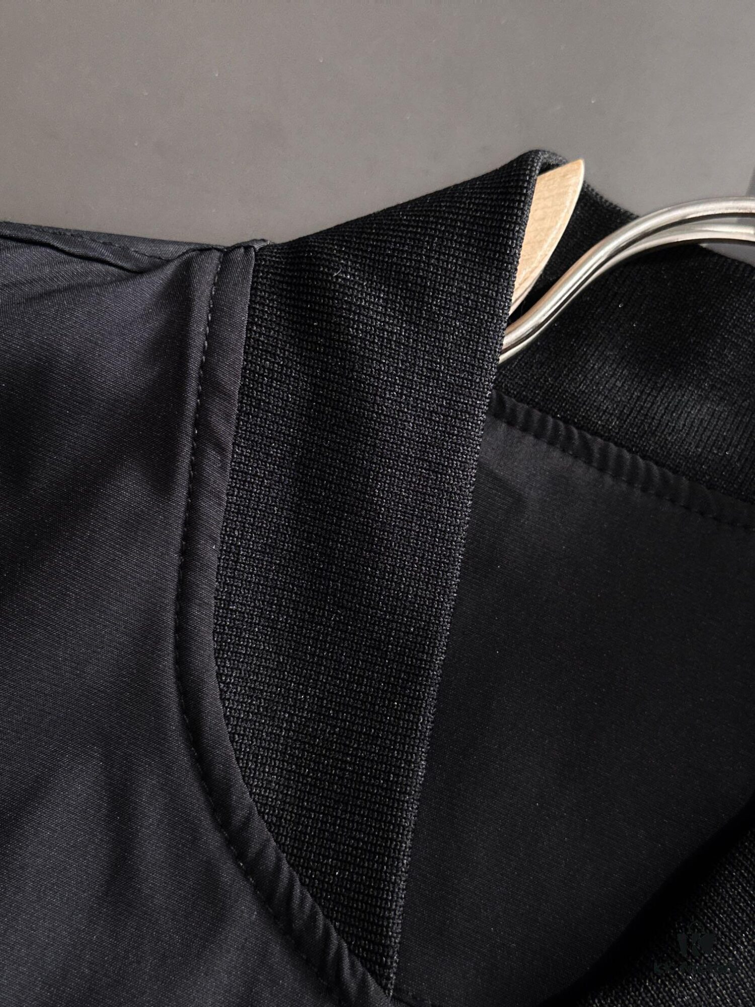6931a341ccd8ab3d7af97760 Canada Goose 2024 Autumn/Winter New Arrival Zippered Windbreaker Jacket, Custom-Dyed Nylon Fabric, Stylish and Lightweight Outerwear