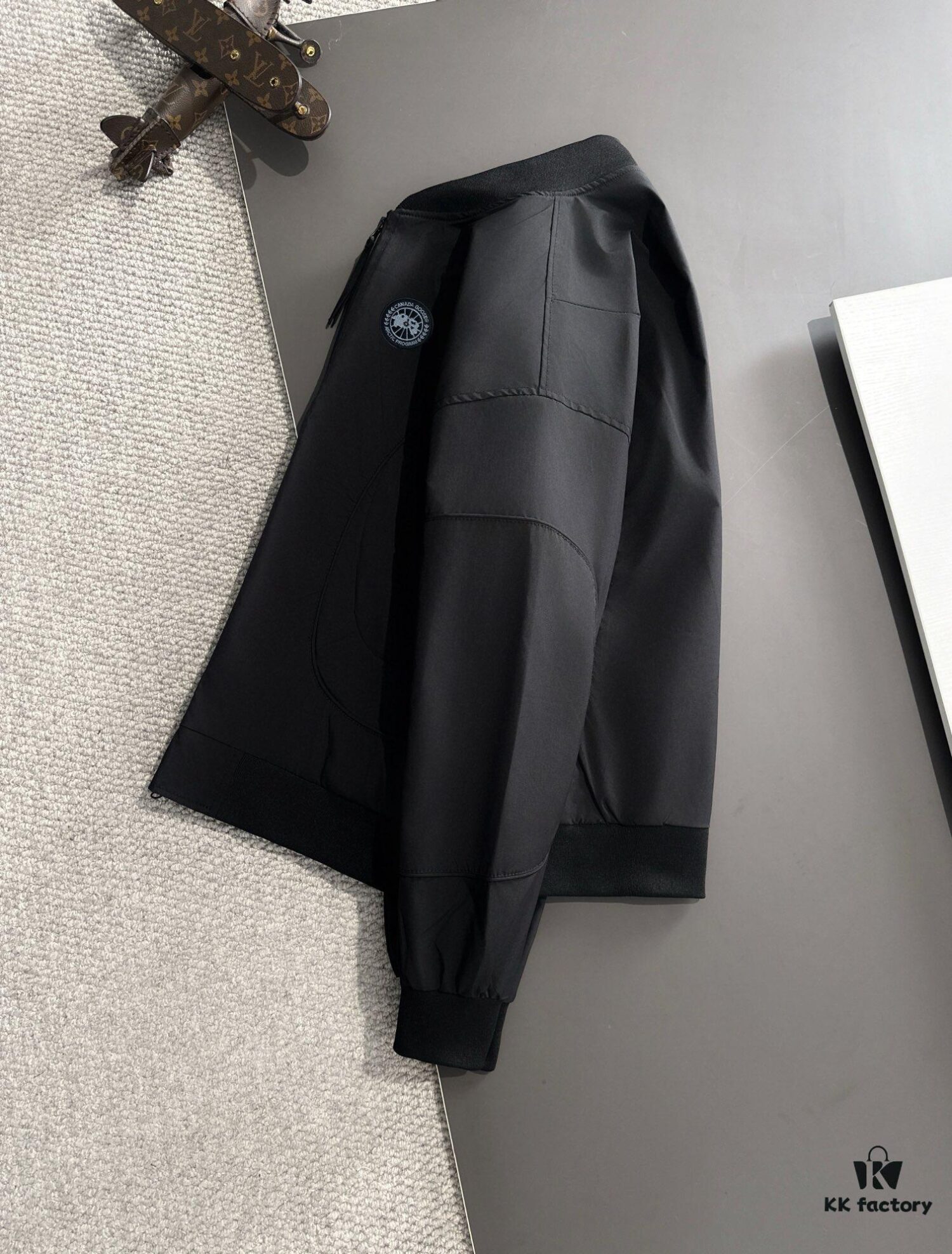 6931a341ccd8ab3d7af97762 Canada Goose 2024 Autumn/Winter New Arrival Zippered Windbreaker Jacket, Custom-Dyed Nylon Fabric, Stylish and Lightweight Outerwear
