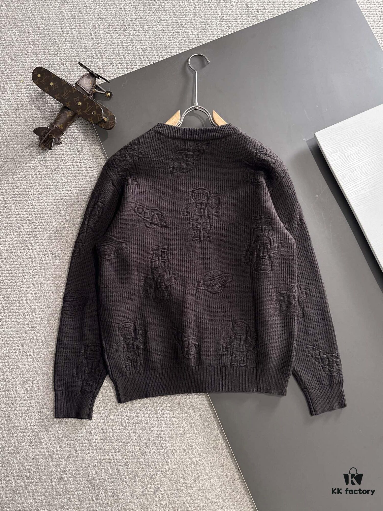 6931a343ccd8ab3d7af9777e Canada Goose 2024 Official Autumn-Winter New Round Neck Sweater, Bestselling Cashmere Blend Pullover with Embroidered Logo, Direct Skin Contact Comfort, Premium Tailoring