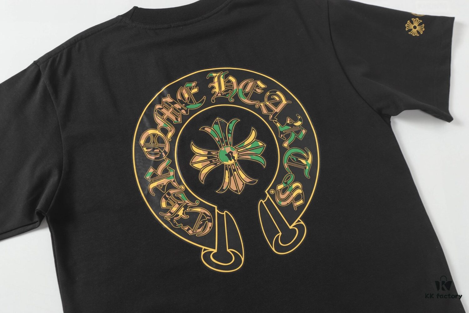 6931a384ccd8ab3d7af97c1c Chrome Hearts CH Horse Hoof Painted Cross Short-Sleeve T-Shirt