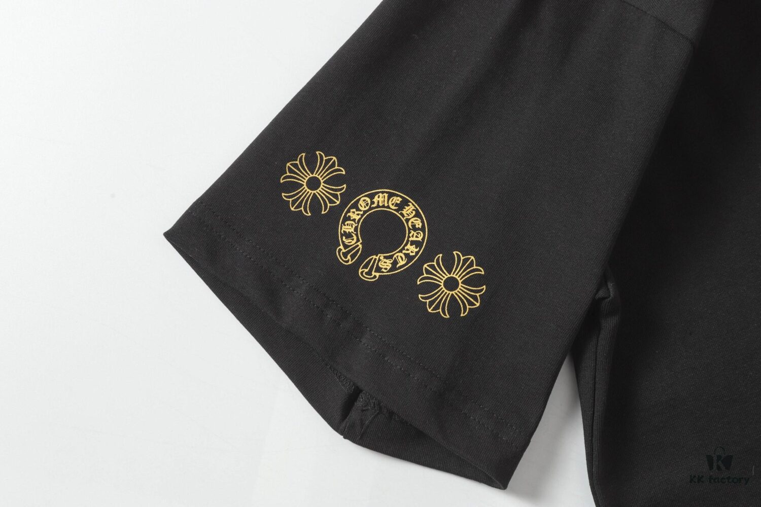 6931a384ccd8ab3d7af97c1e Chrome Hearts CH Horse Hoof Painted Cross Short-Sleeve T-Shirt