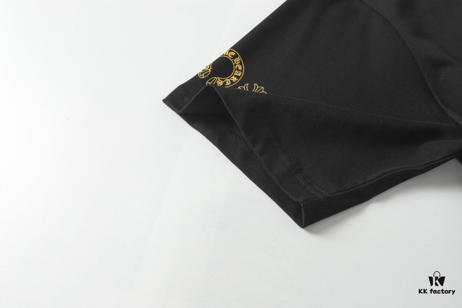 6931a384ccd8ab3d7af97c1f Chrome Hearts CH Horse Hoof Painted Cross Short-Sleeve T-Shirt