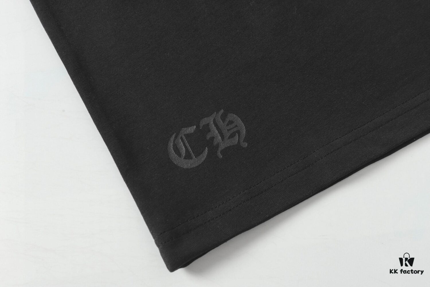 6931a384ccd8ab3d7af97c21 Chrome Hearts CH Horse Hoof Painted Cross Short-Sleeve T-Shirt