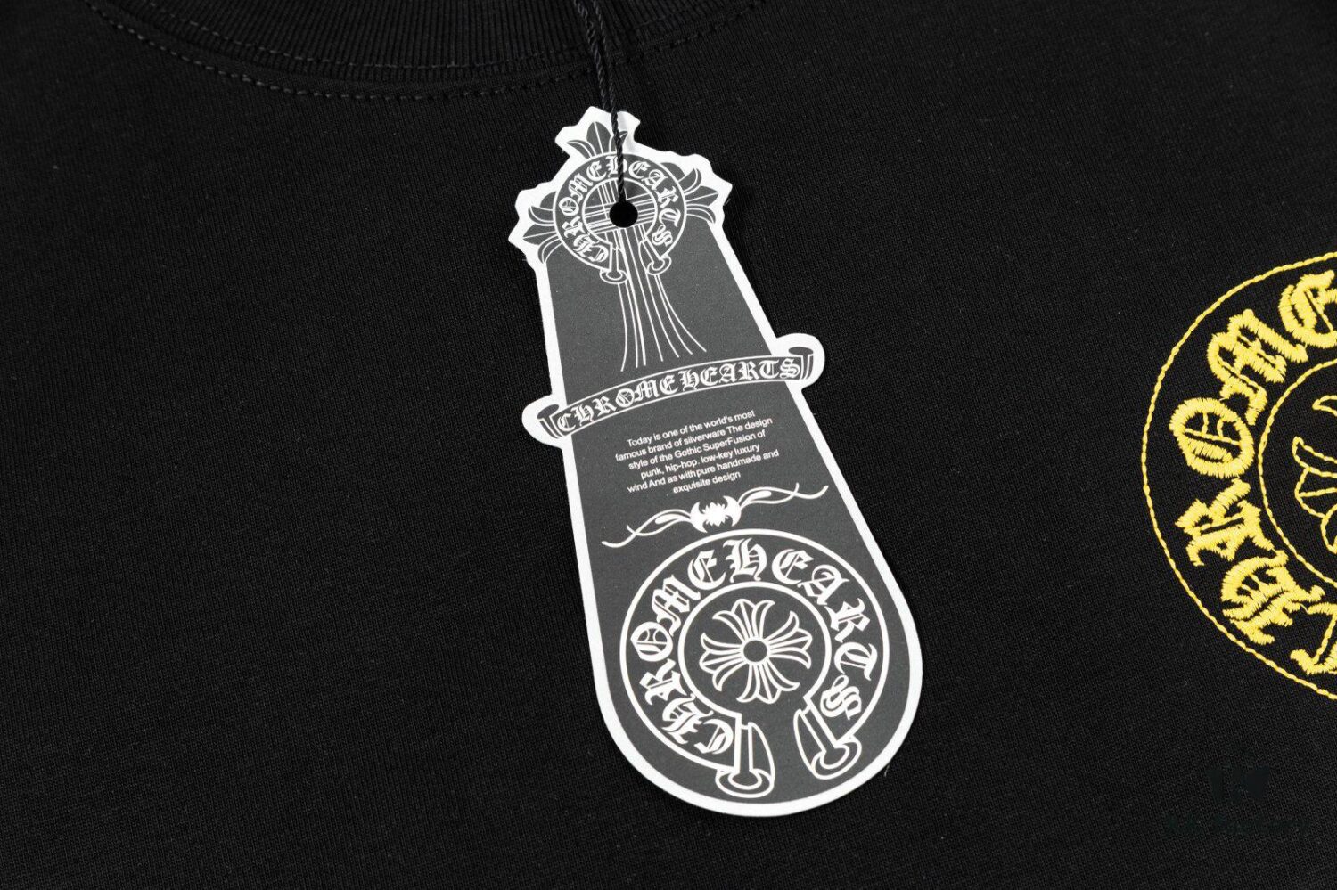 6931a38eccd8ab3d7af97cdb CH Chrome Hearts 2025FW Short Sleeve T-Shirt with Arch Bridge Embroidery and Hollow-Out Design, Premium 26s Double-Yarn 300g Fabric, Heavyweight Material, Custom Spandex Ribbing Dyed in Same Dye Batch, Complete Three-Label Set, Unisex Style