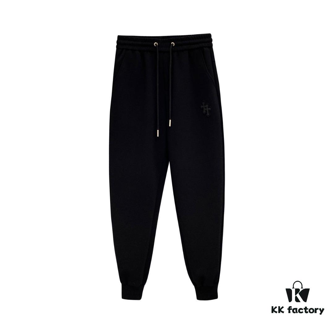 6931a3a8ccd8ab3d7af97ebe CH Chrome Heart 24FW Spring/Summer New Arrival Horseshoe Sanskrit Logo Cropped Casual Pants Unisex – Cross Sanskrit Patch Design