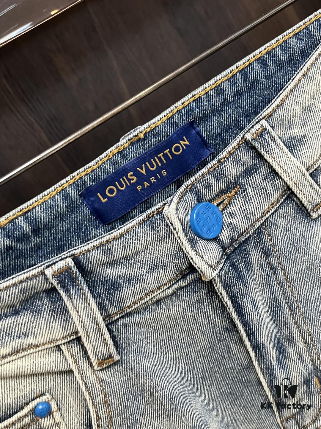 6931a3b0ccd8ab3d7af97f51 Exclusive New Arrival 🔥 Chrome Hearts Style Men's Fashion Casual Jeans, High-End European Design Original Stock Pants, Trendy and Breathable with Superior Comfort and Impeccable Details, Brand-Inspired Design Concept for Premium Quality, Relaxed Tailoring with Excellent Fit