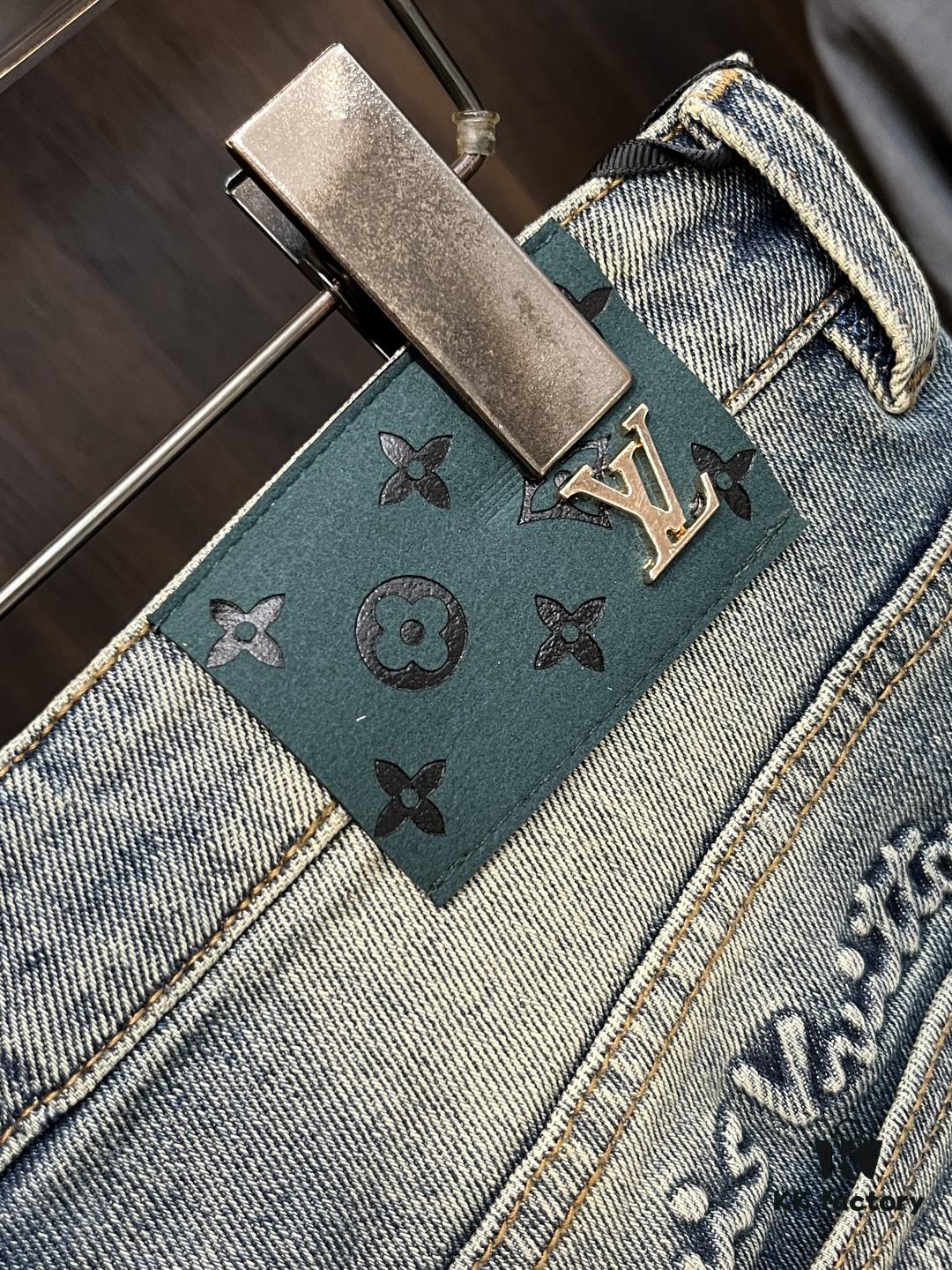 6931a3b5ccd8ab3d7af97f9c Exclusive New Arrival Crocodile Heart Men's Fashion Casual Jeans, High-End European Style Original Stock Pants, Trendy and Comfortable with Superior Craftsmanship