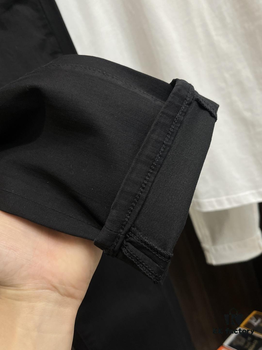 6931a3b7ccd8ab3d7af97fc9 Exclusive New Arrival CHROME HEARTS Style Men's Fashion Casual Jeans, High-End European Style Original Stock Pants, Trendy and Comfortable, Breathable Fabric with Impeccable Details, Brand-Inspired Design Concept Exuding Premium Quality, Relaxed Tailoring for an Outstanding Fit