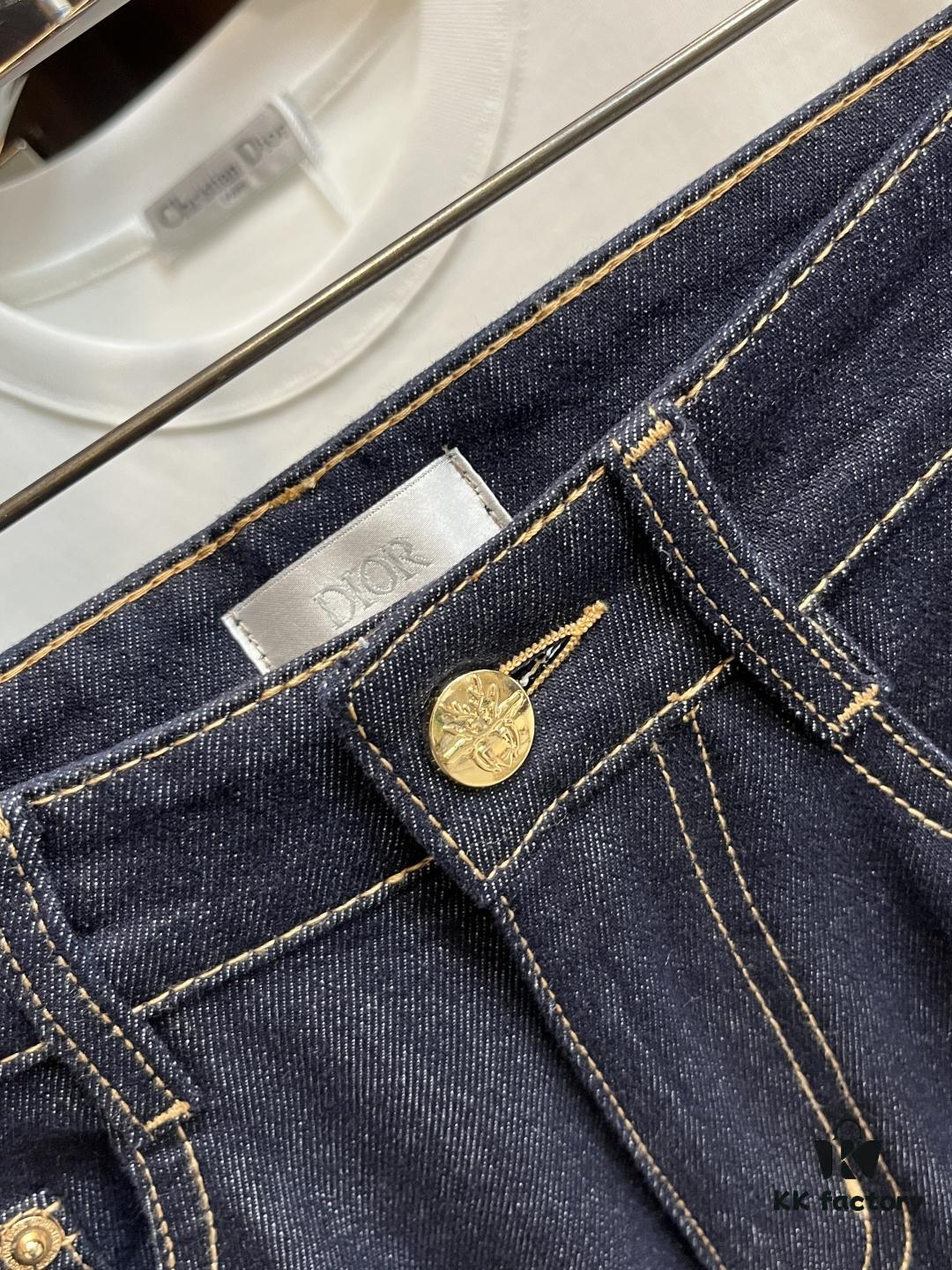 6931a3b8ccd8ab3d7af97fcd Exclusive New Arrival 🔥 Chrome Hearts Style Men's Fashion Casual Jeans, High-End European Original Design Pants, Trendy and Comfortable, Breathable Fabric with Impeccable Details, Brand-Inspired Aesthetic Reflecting Premium Quality, Relaxed Tailoring for an Excellent Fit