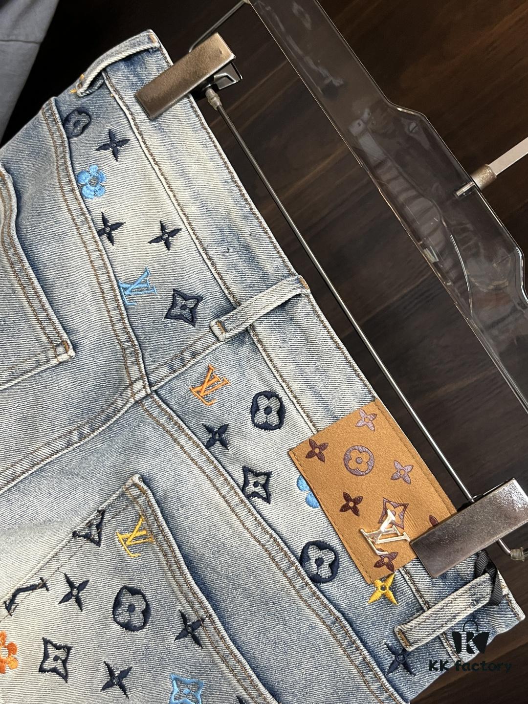 6931a3b9ccd8ab3d7af97fd8 Exclusive New Arrival Crocodile Heart Men's Fashion Casual Jeans, High-End European Style Original Stock Pants, Trendy and Comfortable Casual Trousers with Excellent Breathability and Impeccable Craftsmanship, Showcasing Premium Quality and Brand Design Elements