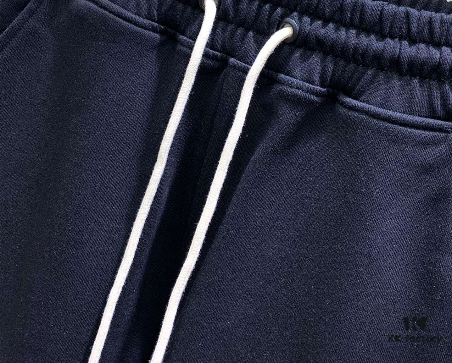 Chrome Hearts 2025 Spring New Arrival Men's Casual Pants Sweatpants Store-Synchronized Release ✨ High-End Custom Original Order Simple, Stylish and Versatile Design ✨ Official Logo Design Premium Imported 100% Cotton Fabric Imported Hardware Accessories Elegant and Handsome Fit Refreshing Look Factory Precision Craftsmanship Perfect Details Flattering on All Body Types Must-Have Personal Keep Item