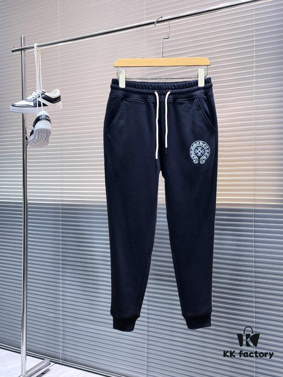 6931a3c8ccd8ab3d7af9804a Chrome Hearts New Arrival Casual Pants, High-End Version! Premium Counter Custom Fabric, Elastic Drawstring Waistband, Breathable and Comfortable, Impeccable Details, Signature Brand Design Concept Reflecting Superior Quality. Soft and Smooth Touch with Relaxed Tailoring for an Excellent Fit.