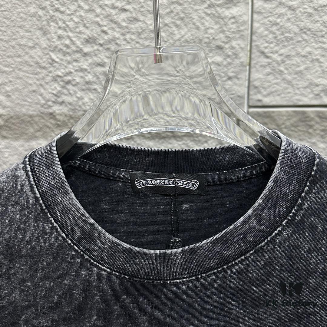 6931a3ceccd8ab3d7af980b8 CH* Chrome Hearts* 2025 Spring/Summer New Arrival Distressed Snow Wash Vintage Round Neck Short Sleeve T-Shirt with Chest and Back Logo, Front and Back Cross and Horseshoe Print, Custom Fabric Unisex Tee