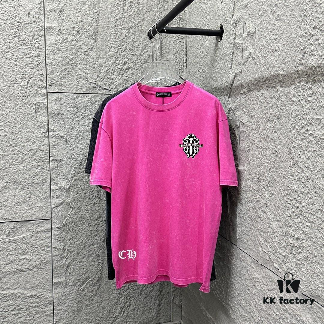 6931a3ceccd8ab3d7af980be CH* Chrome Hearts* 2025 Spring/Summer New Arrival Distressed Snow Wash Vintage Round Neck Short Sleeve T-Shirt with Chest and Back Logo, Front and Back Cross and Horseshoe Print, Custom Fabric Unisex Tee