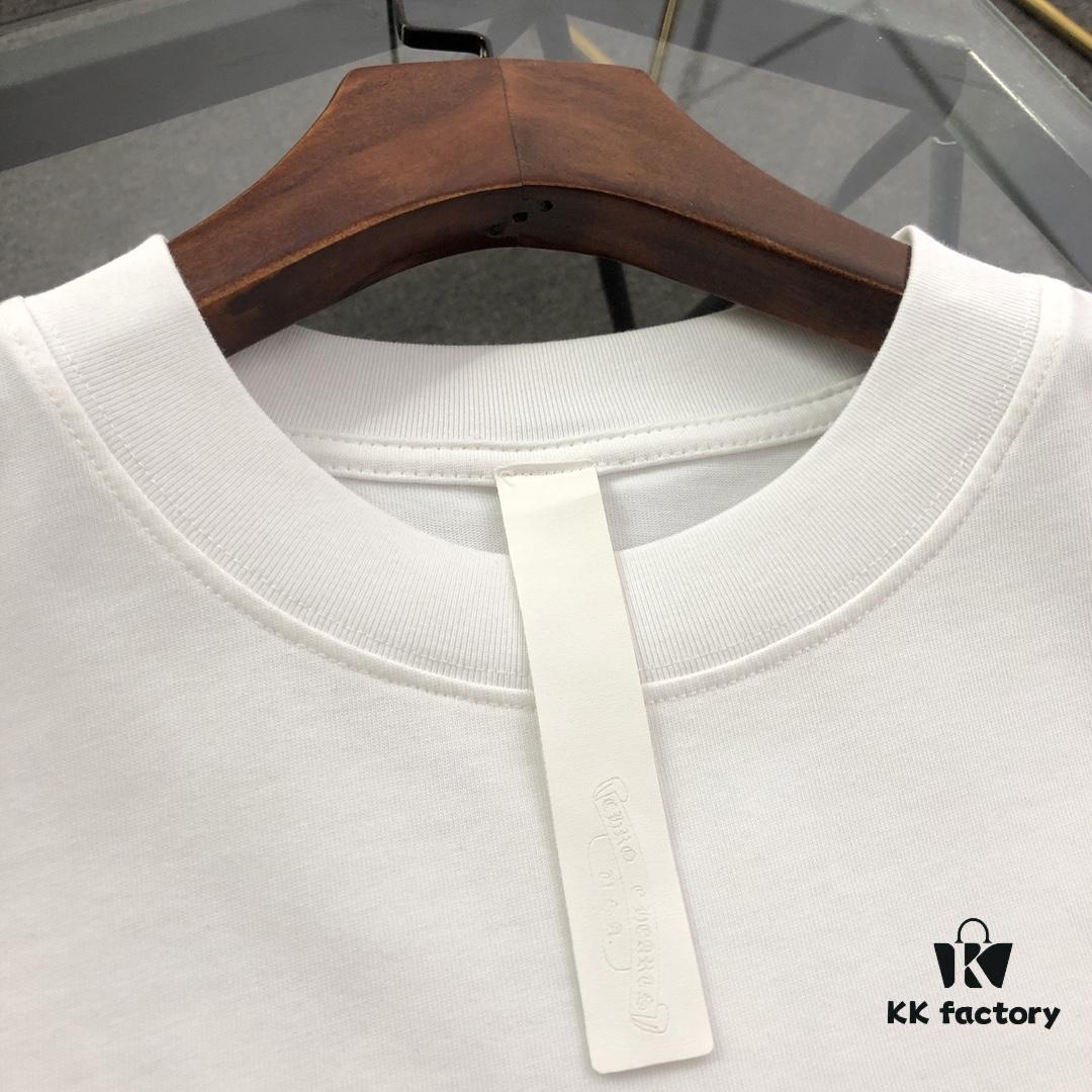 6931a3d7ccd8ab3d7af98172 Chrome Hearts 2025 New Graffiti Print Short Sleeve T-Shirt △ Original Fabric △ High Version △ Premium Quality Influencer & Celebrity Style △ 320g Garment Washed △ Horsehoe Cross Graffiti Technique △ Fully Washed Finish △ Unisex Style △ Three Labels Complete △ Must-Have Basic Tee