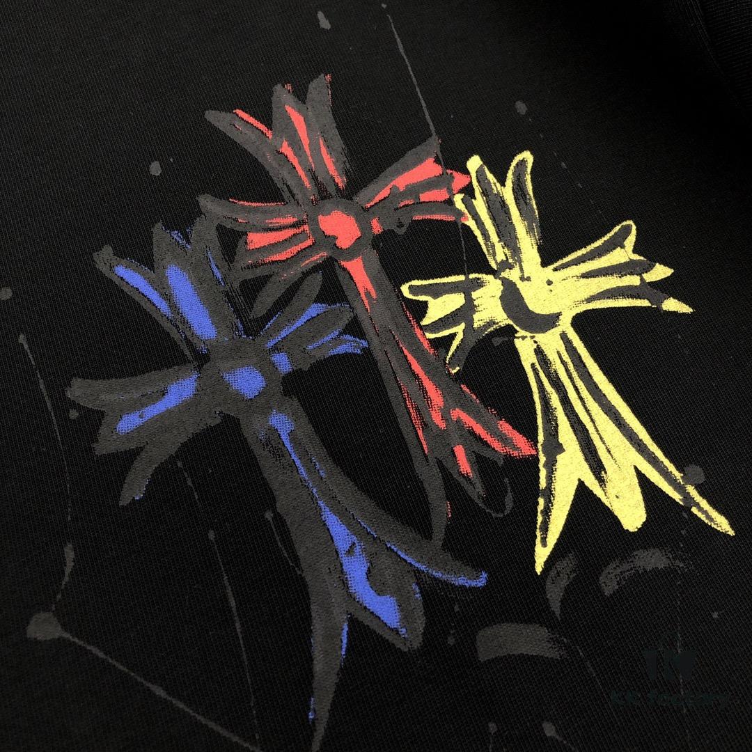 6931a3d9ccd8ab3d7af9818e Chrome Hearts 2025 New Graffiti Print Short Sleeve T-Shirt △ Original Fabric △ High Version △ Premium Quality Influencer & Celebrity Style △ 320g Garment Washed Horseshoe Cross Graffiti Design △ Fully Washed Finish △ Horseshoe Cross Print △ Ultra Versatile Styling △ Complete with Triple Labels △ Unisex Essential Must-Have Tee