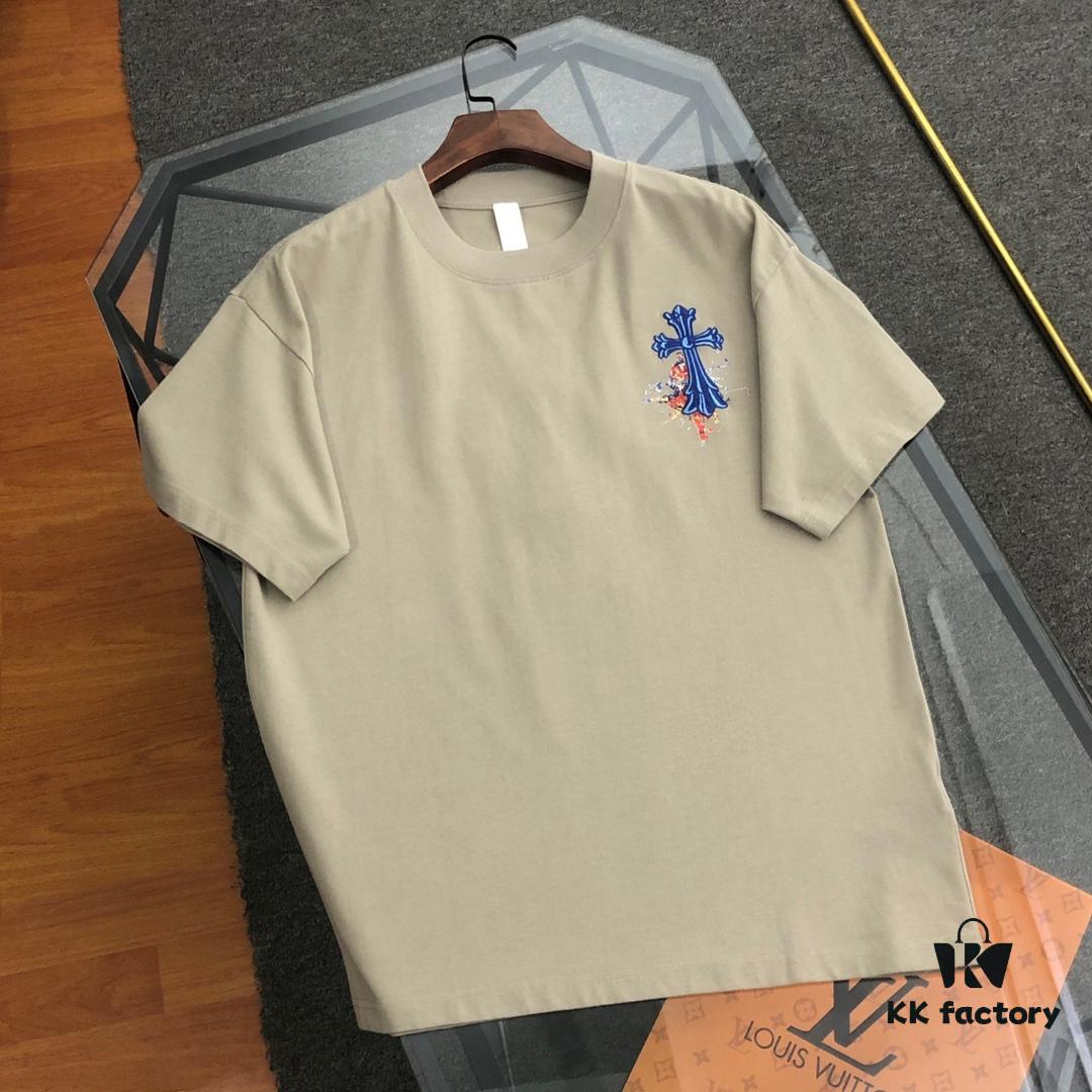 6931a3dcccd8ab3d7af981c1 Chrome Hearts 2025 New Embroidered Graffiti Print Short Sleeve T-Shirt △ Original Fabric △ High Version △ High-Quality Celebrity and Influencer Style 320g Garment Washed Embroidered Horse Hoof Cross Graffiti Craft Horse Hoof Cross Print A Super Versatile and Stylish Short Sleeve Top Complete with Three Labels Unisex Essential for Everyone