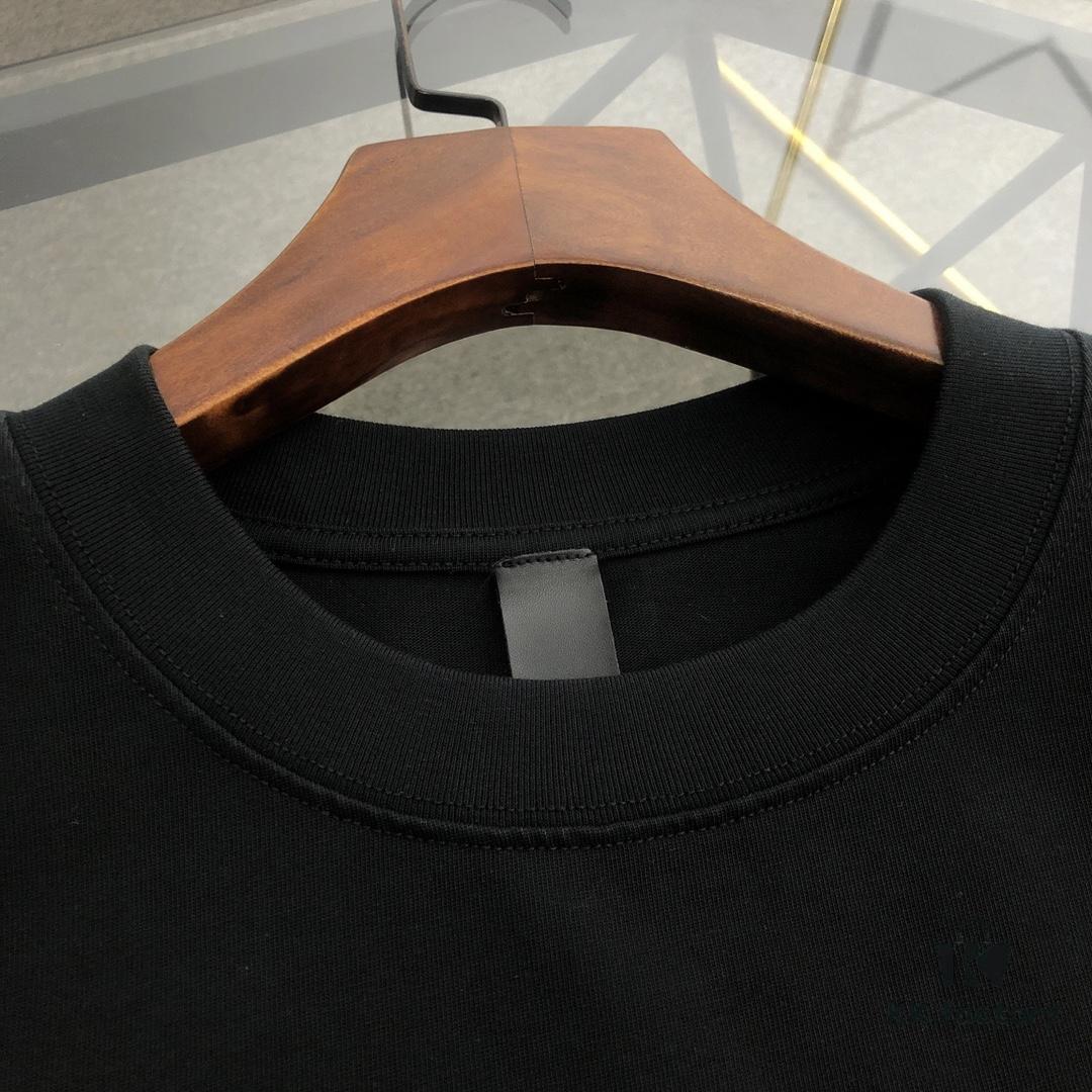 6931a3deccd8ab3d7af981e7 Chrome Hearts 2025 New Embroidered Graffiti Print Short Sleeve T-Shirt △ Original Fabric △ High Version △ Premium Quality Influencer & Celebrity Style 320g Garment Washed Embroidered Horse Hoof Cross Graffiti Design Ultra Versatile Stylish Unisex Tee Complete with Triple Tags Essential Wardrobe Staple