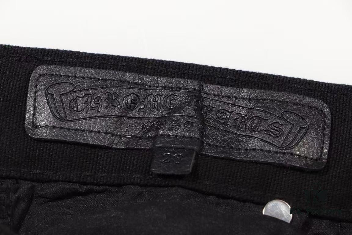 6931a3ebccd8ab3d7af982d1 Chrome Hearts CH Cross Embellished Patchwork Leather Logging Jeans