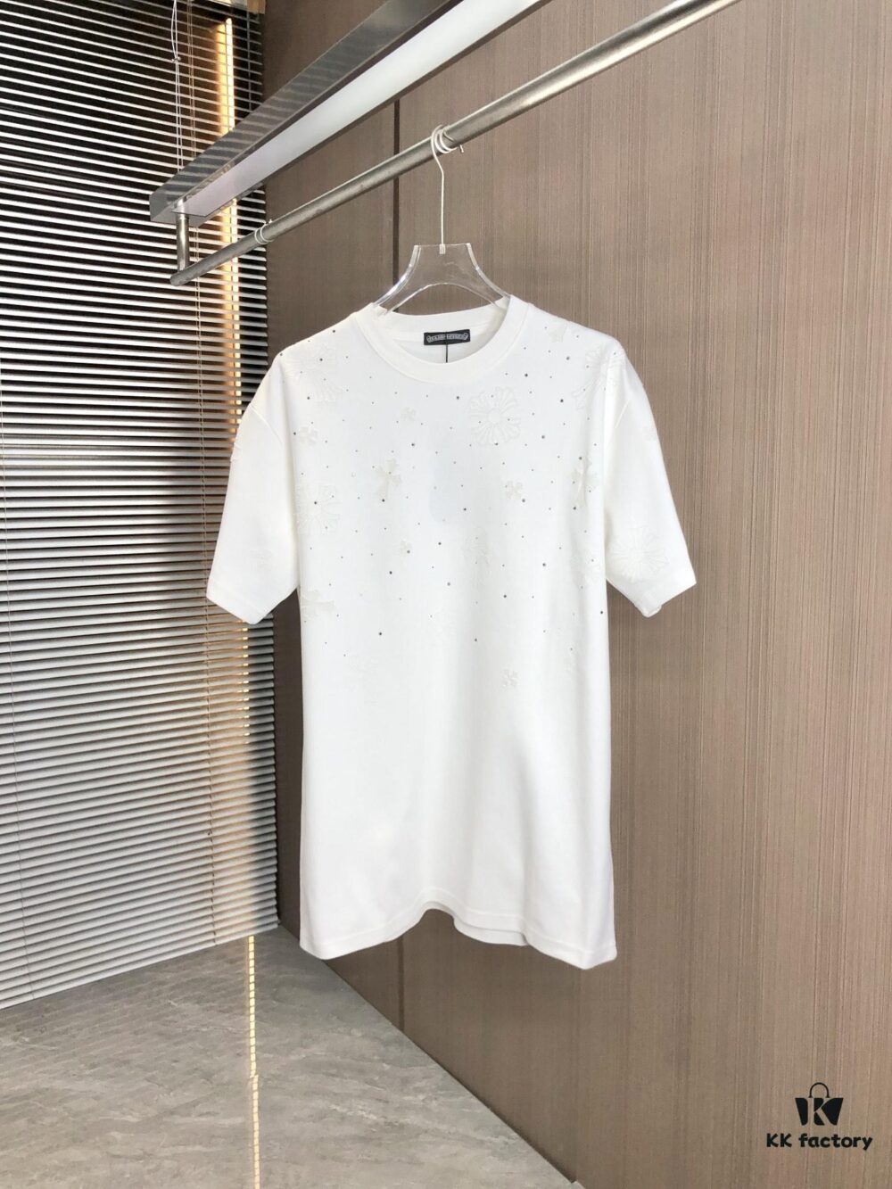 6931a3f8ccd8ab3d7af983c7 Kelo 2025 Spring Summer New Arrival Round Neck Short Sleeve T-Shirt with Laser Burnout Pattern and Full Rhinestones, 320g Heavyweight Double-Yarn Combed Cotton Fabric, Slightly Loose Unisex Fit