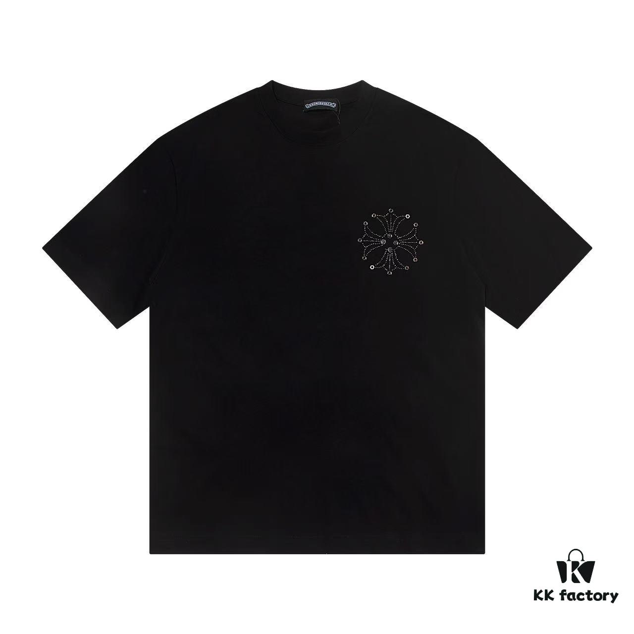 6931a403ccd8ab3d7af9846d 2025 New Croxx Heart Metal Rhinestone Embellished Short Sleeve T-Shirt
